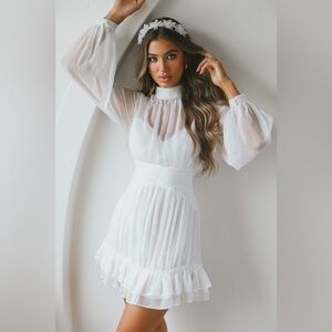 SELFIE LESLIE MANDALAY HIGH NECK LONG SLEEVE WAISTBAND DRESS WHITE NWT Size L